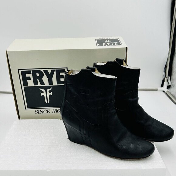 Frye Carson Wedge Ankle Booties Womens Size 6.5M Black Leather Back Zip Casual - Picture 1 of 15